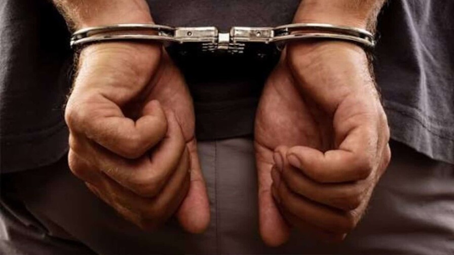 Se entrega hombre buscado por robo de prendas valoradas en RD$1.4 millones en joyería de Santiago Se entrega hombre buscado por robo de prendas valoradas en RD$1.4 millones en joyería de Santiago