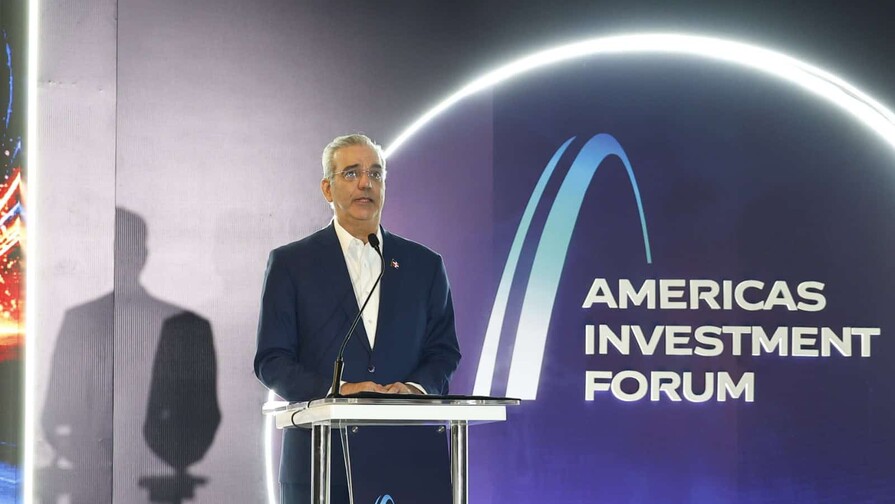 Abinader inaugura Foro de Inversión y destaca economía de RD como una de las más dinámicas de AL