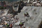 Venezuela continúa con labores de rescate y descombro tras ocho días de los terremotos Venezuela continúa con labores de rescate y descombro tras ocho días de los terremotos