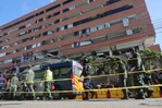 Rescatistas luchan por sacar de escombros a venezolano vivo siete días después de los terremotos