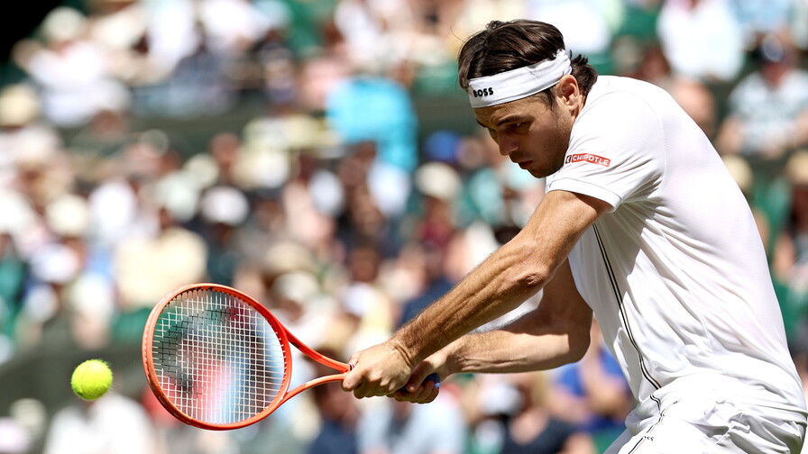 Taylor Fritz cumple el trámite en Wimbledon y espera por Diallo o Sonego en tercera ronda