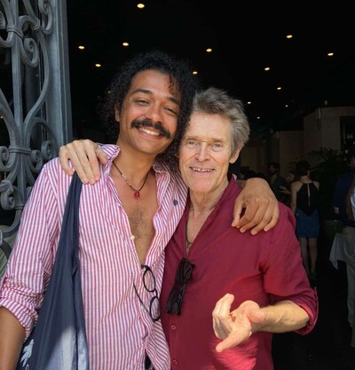 Víctor Arcturus Estrella culmina residencia artística en la Bienal de Venecia junto a Willem Dafoe