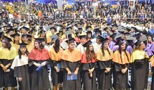Proyecto de ley prohibiría retener títulos universitarios por no pagar la graduación