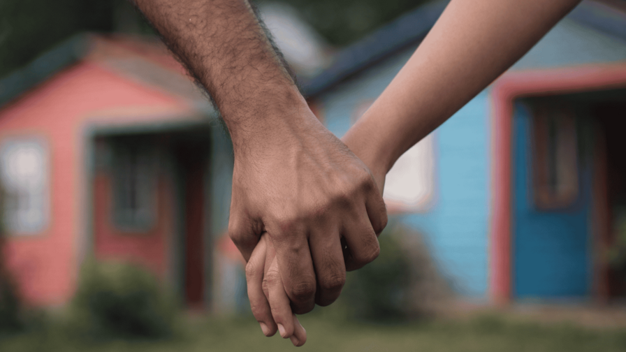 El 33.1 % de las dominicanas entre 18 y 49 años vivió en unión antes de los 18 años