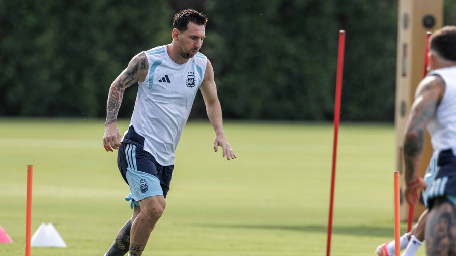 Messi y la campeona Argentina ponen en juego su título ante el sueño de Cabo Verde Messi y la campeona Argentina ponen en juego su título ante el sueño de Cabo Verde