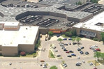 Dos muertos y un herido tras tiroteo en centro comercial de los suburbios de Detroit