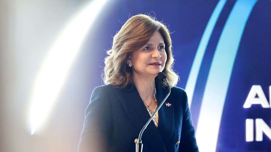 Más infraestructura y menos burocracia, necesario para atraer mayor inversión extranjera a RD Más infraestructura y menos burocracia, necesario para atraer mayor inversión extranjera a RD