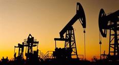 El petróleo baja alentado por la esperanza de una distensión en Oriente Medio