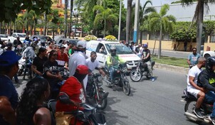 Multitud acompaña restos de Darlin Mercado Reyes en medio de reclamos de justicia