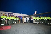 Regresan al país los rescatistas dominicanos que participaron en misión humanitaria en Venezuela