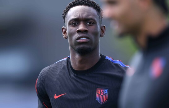 Caso Balogun no es el primero en el que la política entra en juego durante un Mundial
