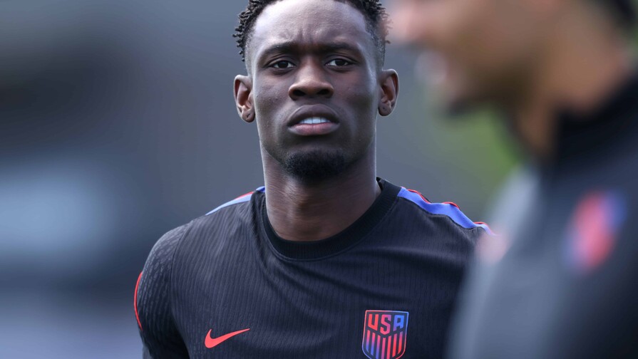 Caso Balogun no es el primero en el que la política entra en juego durante un Mundial