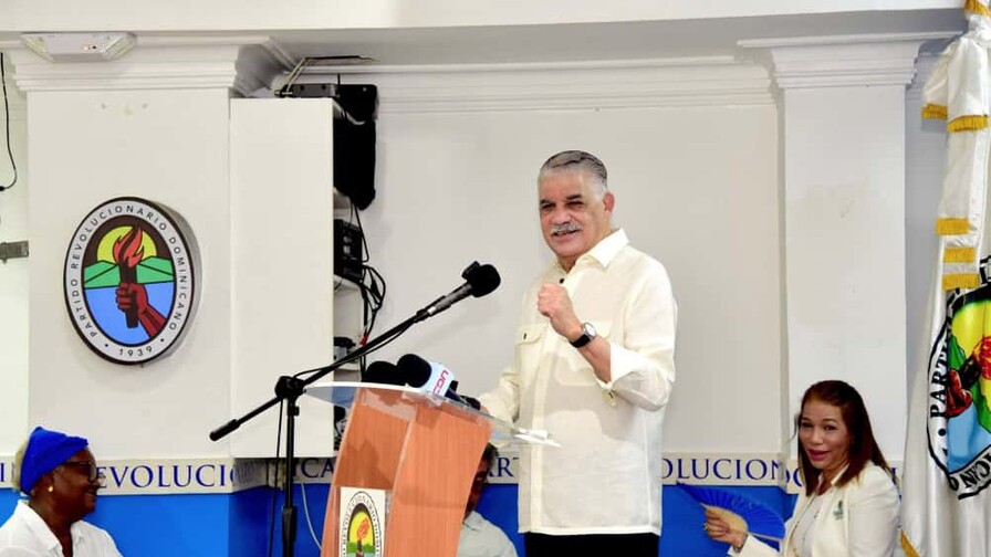 Miguel Vargas propone una alianza opositora para enfrentar al PRM en 2028