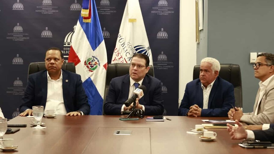 Gasolinerías dan tregua de 30 días antes de decidir si dejan de aceptar pagos con tarjetas