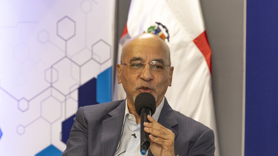 Aníbal de Castro impartirá conferencia sobre inteligencia artificial y periodismo