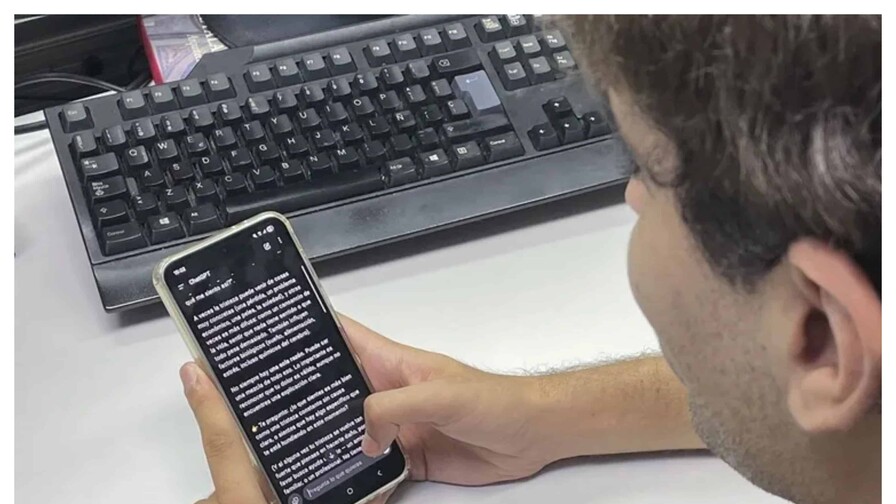Los autores de un concurso poético internacional en español deberán firmar que no usan IA Los autores de un concurso poético internacional en español deberán firmar que no usan IA