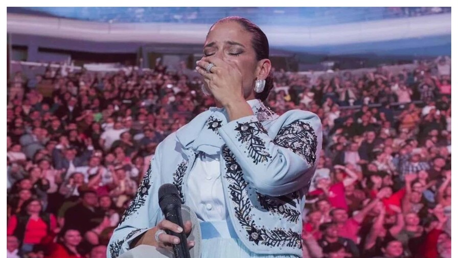 Natalia Jiménez rompe en llanto al anunciar que ganó la batalla legal por la custodia de su hija