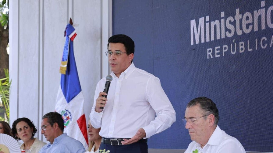 Collado reconoce tardanza en la restauración de obras en la Ciudad Colonial y expresa su pesar