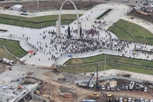 Manifestación concluye sin incidentes; tránsito se vio afectado en el entorno de la Plaza de la Bandera