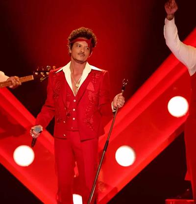 Bruno Mars conquista Madrid con una noche de romance, baile y grandes éxitos