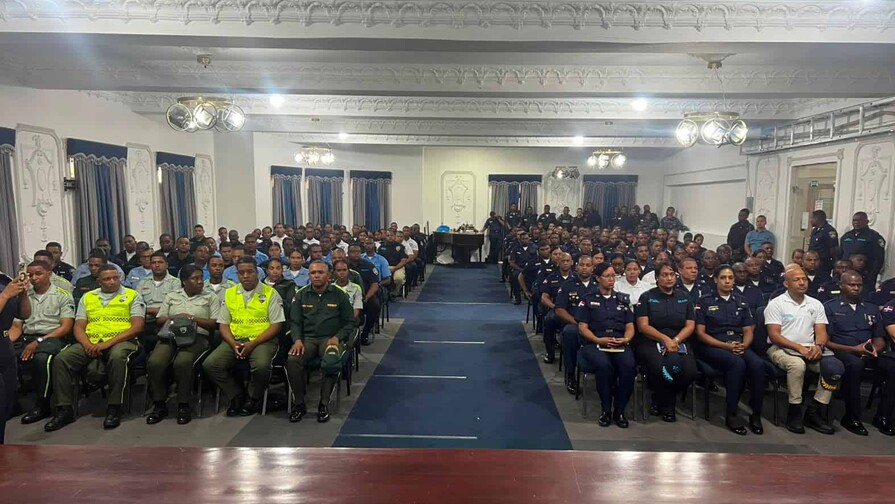 Policía capacita a agentes de la región Sureste sobre salud mental y uso de la fuerza