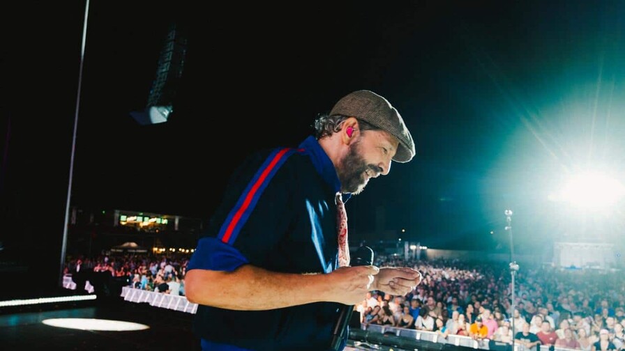 Juan Luis Guerra conquista Mallorca con un Son Fusteret repleto pese al calor y al Mundial