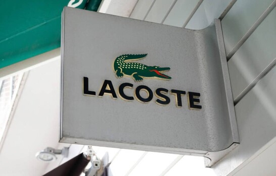 Shein deberá retirar productos con el cocodrilo de Lacoste