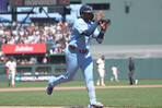 Vladimir Guerrero Jr. conecta cuadrangular con las bases llenas en la derrota Vladimir Guerrero Jr. conecta cuadrangular con las bases llenas en la derrota
