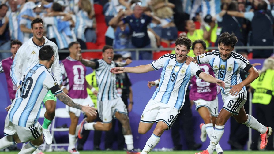 Argentina se gana las semifinales ante Inglaterra con otro calvario