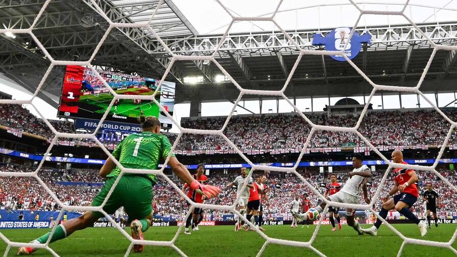 Un doblete de Bellingham envía a Inglaterra a semifinales del Mundial