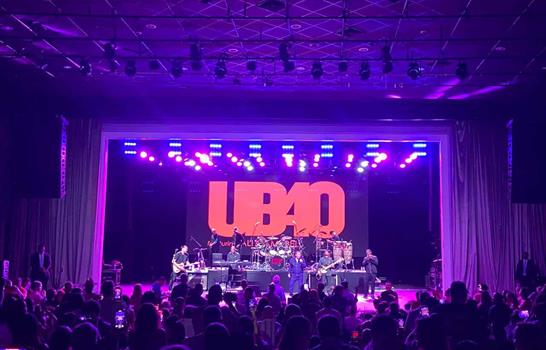 El reggae de UB40 pone a cantar a Santo Domingo en una noche de clásicos