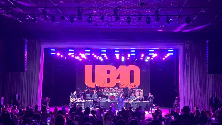 El reggae de UB40 pone a cantar a Santo Domingo en una noche de clásicos
