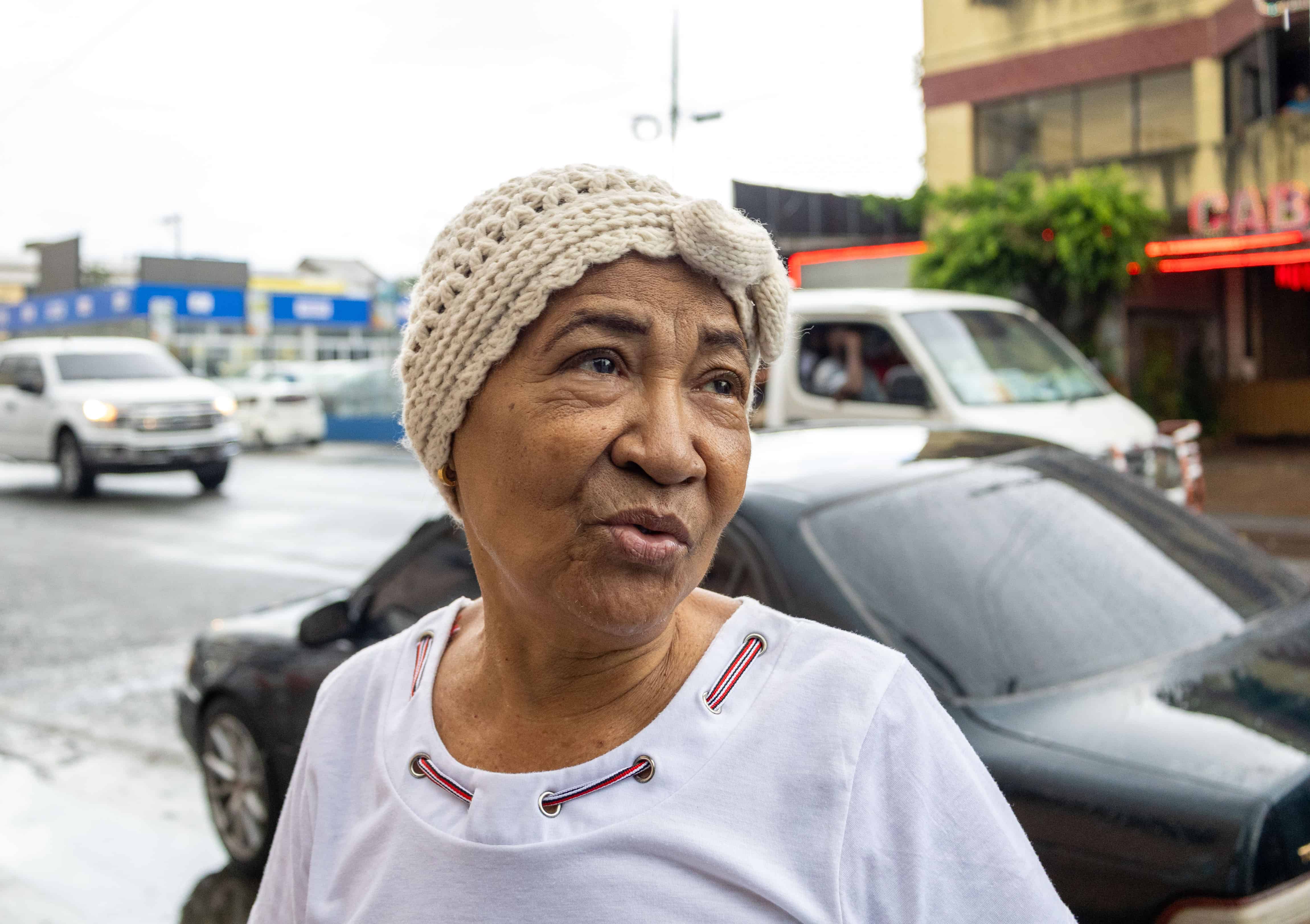 Doña Sunilda Paredes, con 25 años viviendo en el Callejón del Obrero, resalta la fraternidad entre los vecinos.&nbsp;