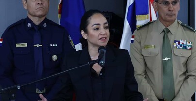 Faride descarta renunciar de Interior y Policía, como piden algunos