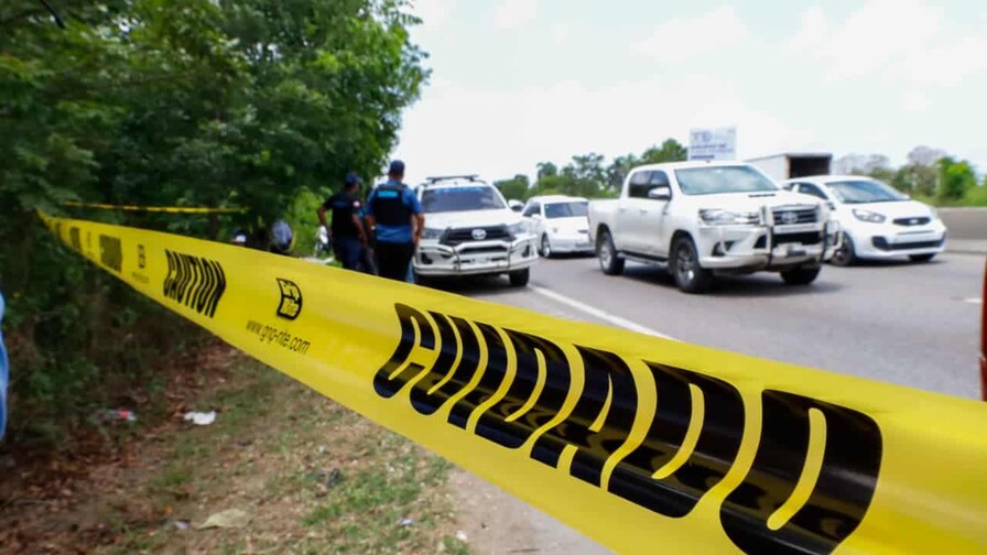 Hallan muerta en un terreno baldío con signos de violencia a joven de 18 años de Santiago