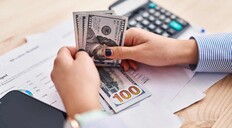 El bono del Tesoro de EE. UU. a 10 años alcanza el 5.045 % tras mantener la Fed los tipos