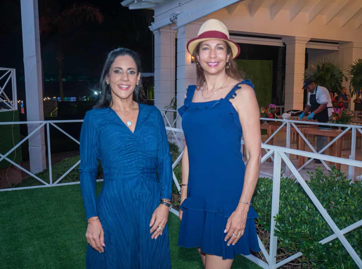 Jessica Risik y Josefina Pichardo.