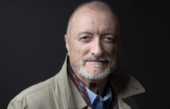 Arturo Pérez-Reverte, el escritor que siempre recuerda las guerras que cubrió