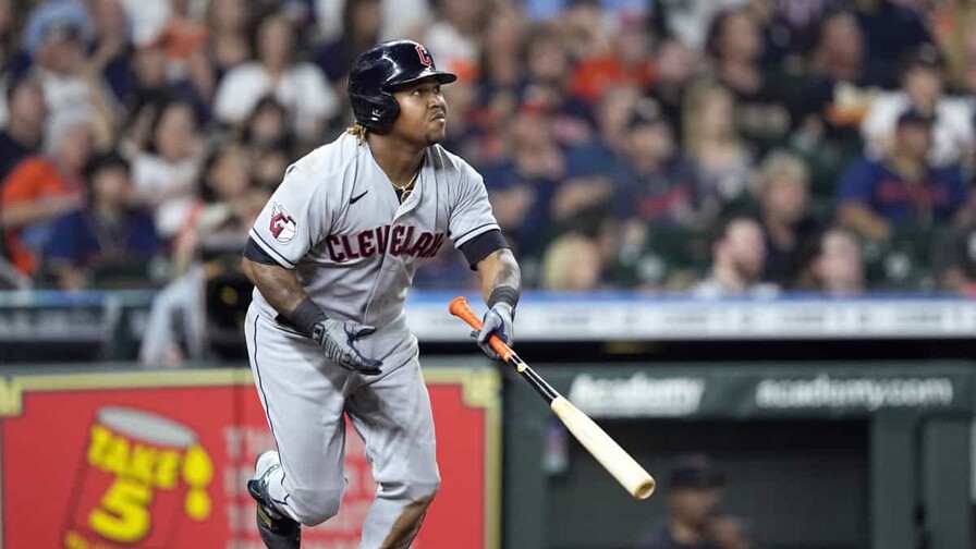 Cinco equipos buscan sellar su boleto a postemporada esta noche en la MLB