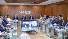 Luis Miguel De Camps propone alianza con el sector privado para fortalecer la educación