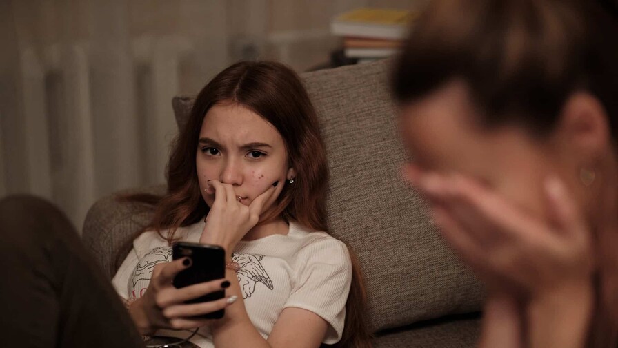 ¿Cómo manejar los límites con una hijastra de 18 años?