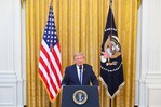 Trump impone aranceles del 50 % a la mayoría de las importaciones procedentes de Canadá Trump impone aranceles del 50 % a la mayoría de las importaciones procedentes de Canadá