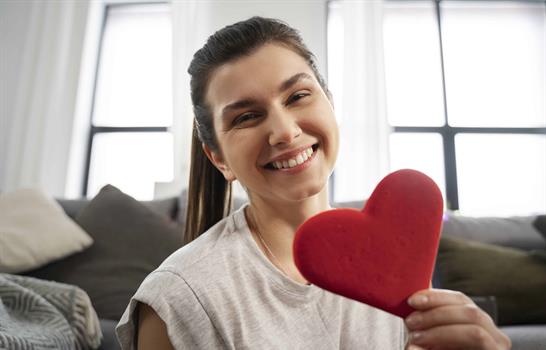 Reír es bueno para la salud cardíaca ¡No es broma!