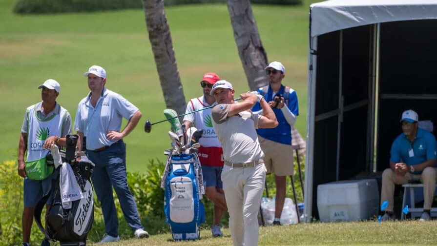Todd Clements asume el liderato del Corales Puntacana Championship Tour Event Todd Clements asume el liderato del Corales Puntacana Championship Tour Event