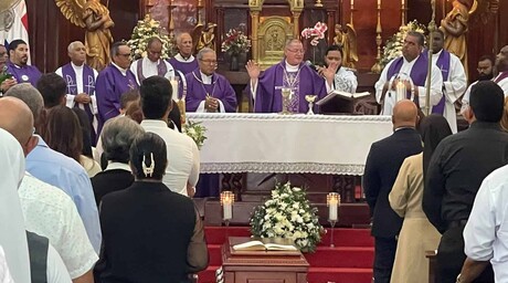 Despiden a monseñor Antonio Camilo con misa de cuerpo presente en el Santo Cerro