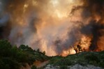 Un voraz incendio forestal consume 1,700 hectáreas en Francia