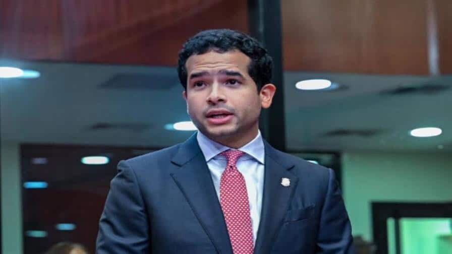 Omar Fernández propuso cambios al Código Penal en la sesión final, pero fueron rechazados Omar Fernández propuso cambios al Código Penal en la sesión final, pero fueron rechazados