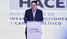 Eduardo Sanz Lovatón presenta libro y llama a creer en el potencial del país