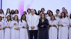 Gobierno reconoce a 35 emprendedoras por sus aportes a la economía local