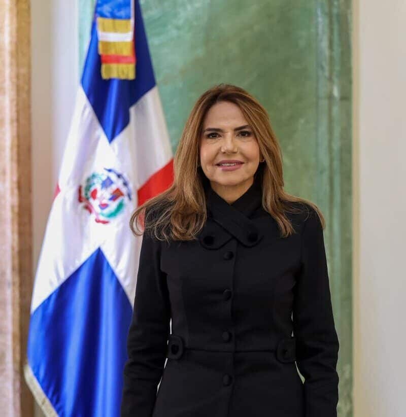 Jueza del TSE sostiene que debía anularse la prohibición de publicar encuestas fuera de la precampaña